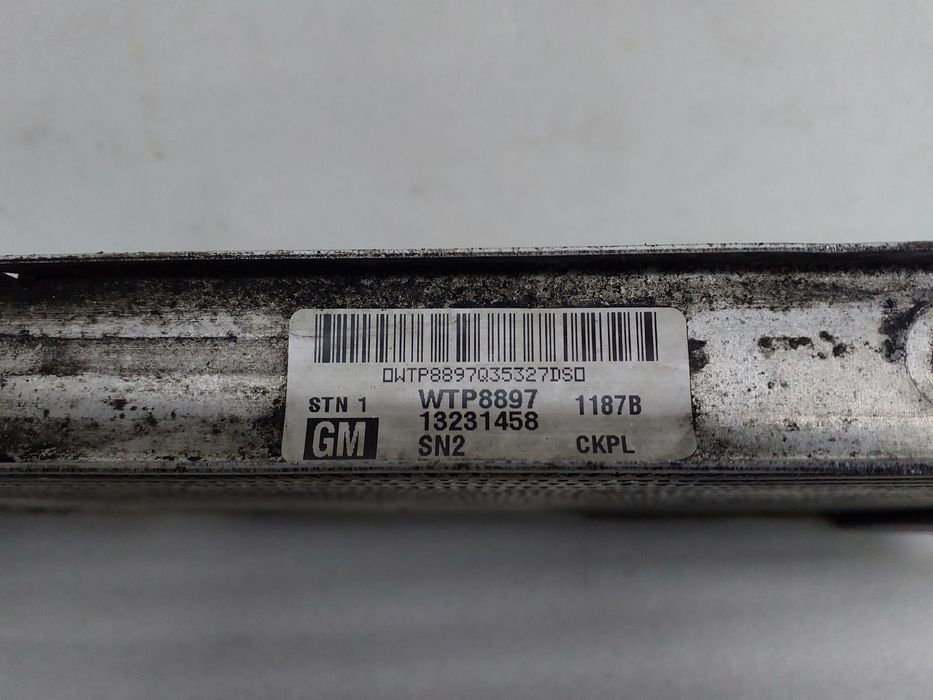 Radiador do intercooler OPEL Astra H Caravan Van (L70)