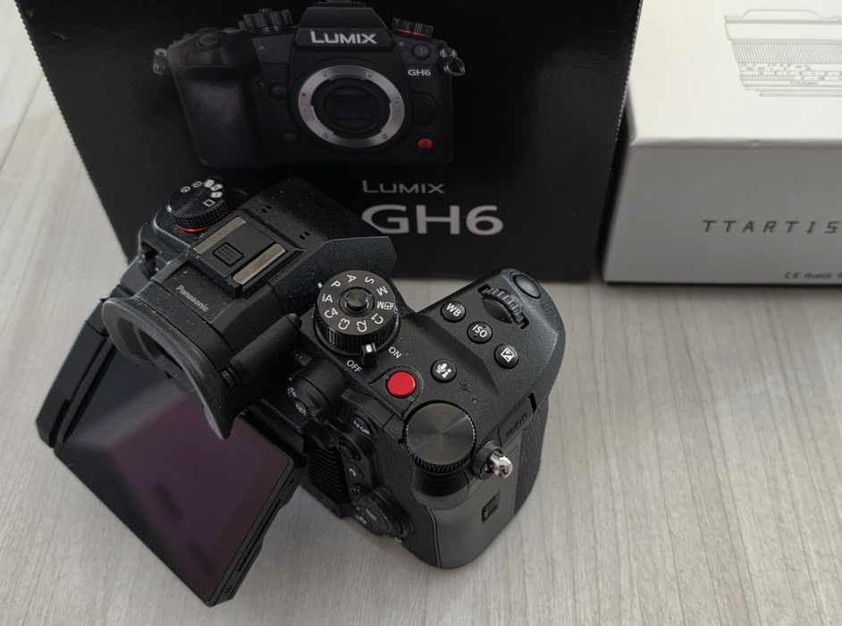 Panasonic Lumix GH6