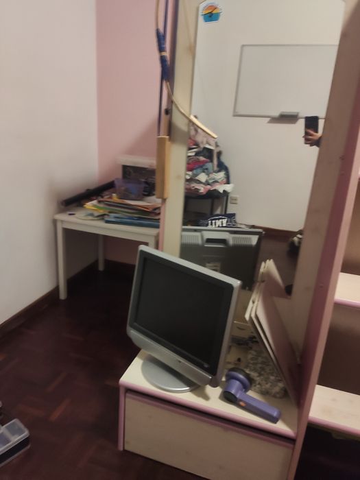 Cama de criança/ infantil. Preço negociável, sem colchão