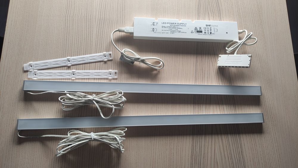 2 Calhas iluminação LED + Transformador