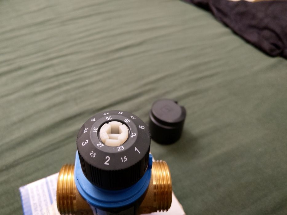 Zawór termostatyczny atm361oraz363afriso 1"oraz 561kvs2,5