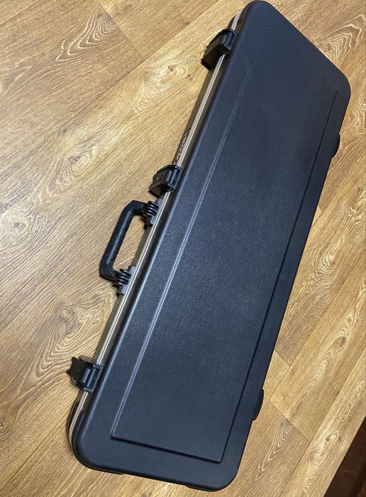 Туровий жесткий кейс (кофр) для електрогитары Skb case 1skb-66 USA
