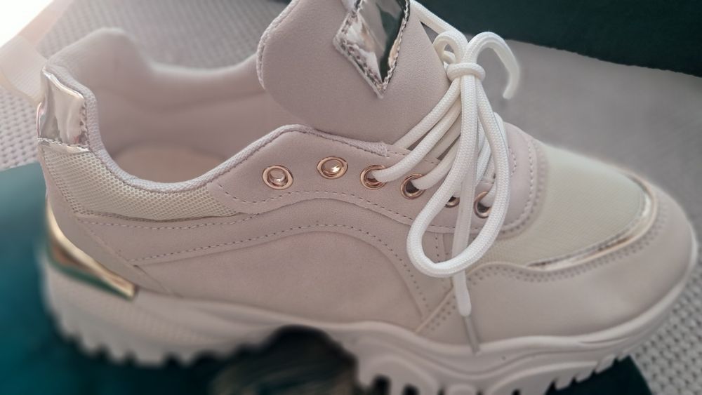 Adidaski lekkie r.40