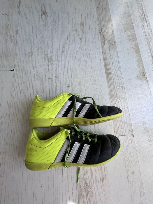 Halówki Adidas r 35 21,5 cm buty piłka nożna unihokej