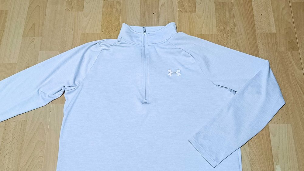 Męska bluza UNDER ARMOUR r.M stan bardzo dobry
