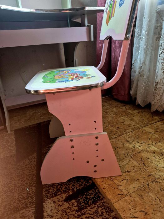 Стол-парта для девочки