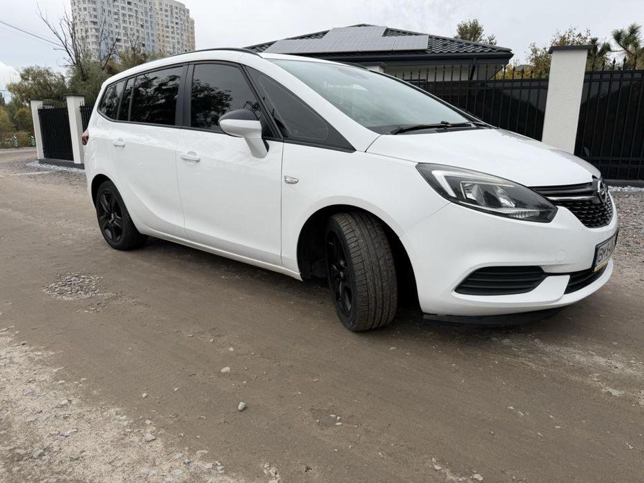 Прода Opel Zafira 2017 2.0d
