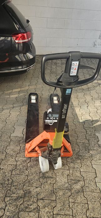 Paleciak toyota 2000kg z wagą