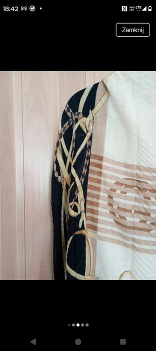 Chusta  włoska z napisem Gucci