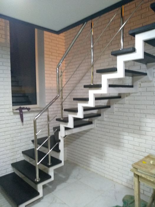 Металеві каркаси Сходів Лестницы перила ступені дуб ясен бук