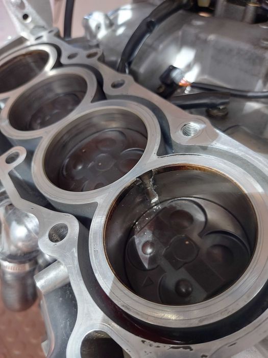 Motor Yamaha R6 2001 para peças