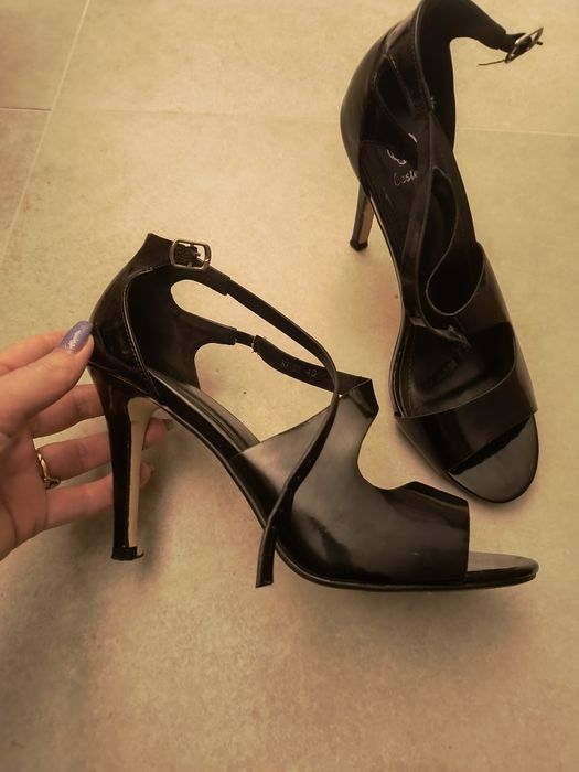 Damskie sandałki na szpilce 10 cm, kolor czarny,rozmiar 40