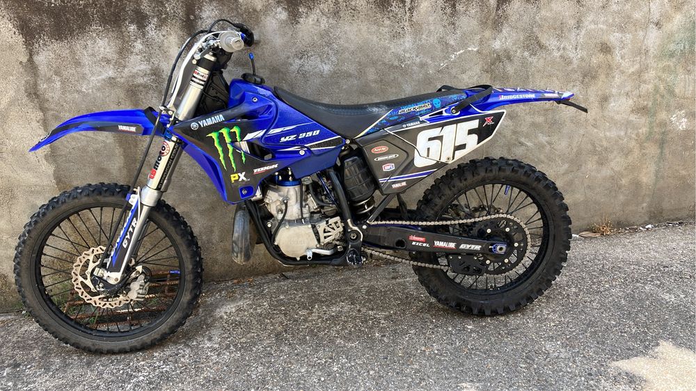 Yz 250 2t sem matricula + yz250 2t com matricula avariada