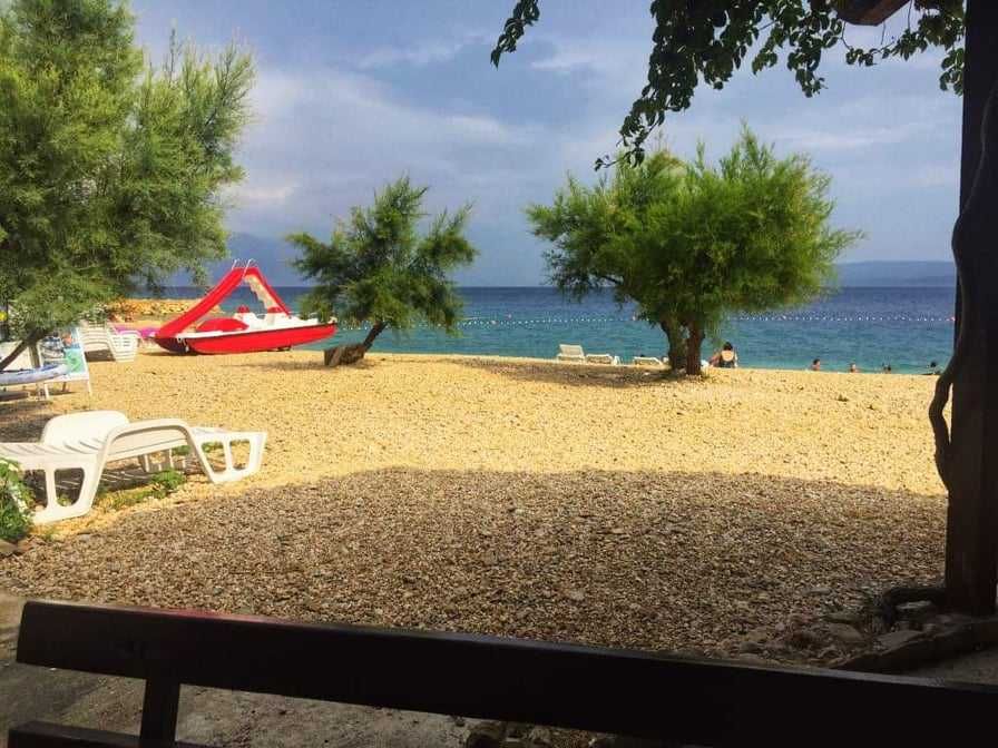 chorwacja apartamenty przy Rivierze Omiś