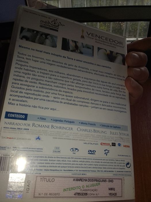 Dvd filme a marcha dos pinguins em bom estado para desocupar