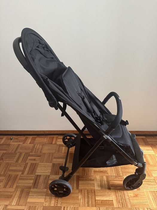 Carrinho Chicco Urbino Preto – Como novo, comprado em setembro