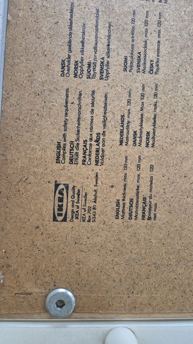 Berço+ colchão de bebé