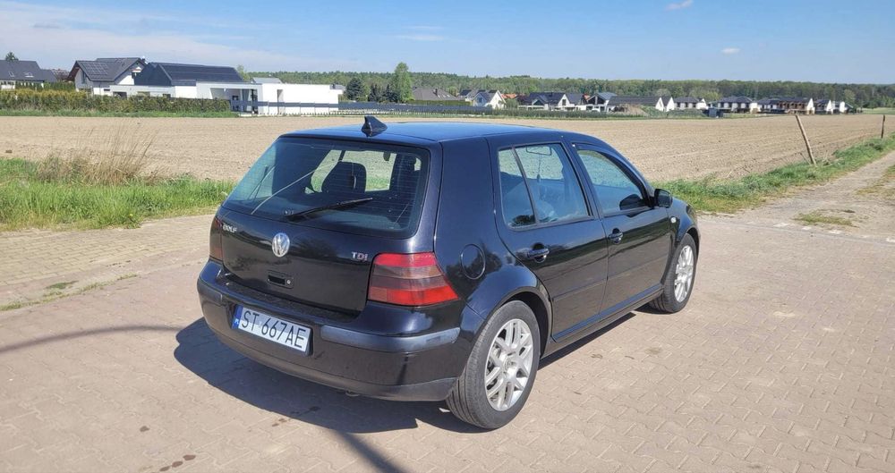 Продам Volkswagen Golf 1.9 tdi