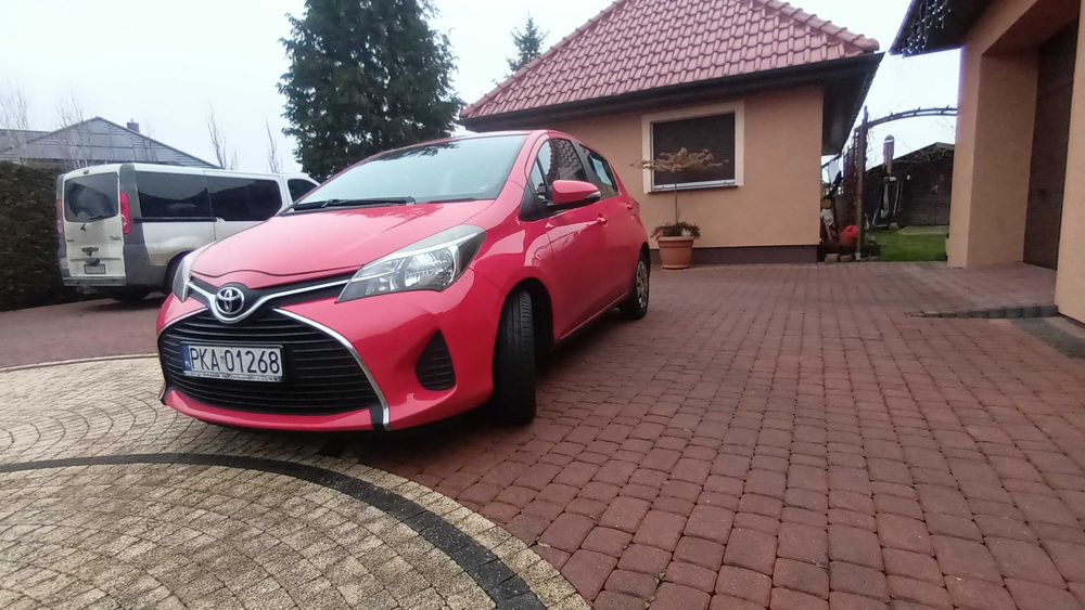 Toyota Yaris 2014/15 1.0 benzyna 137 tys.km z salonu,bezwypadkowy