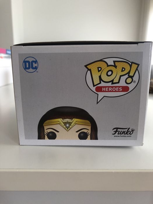 Funko Pop Wonder Woman N° 229 - portes incluídos
