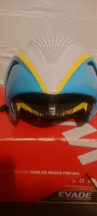 Kask Specialized preveil Team Astana L komplet