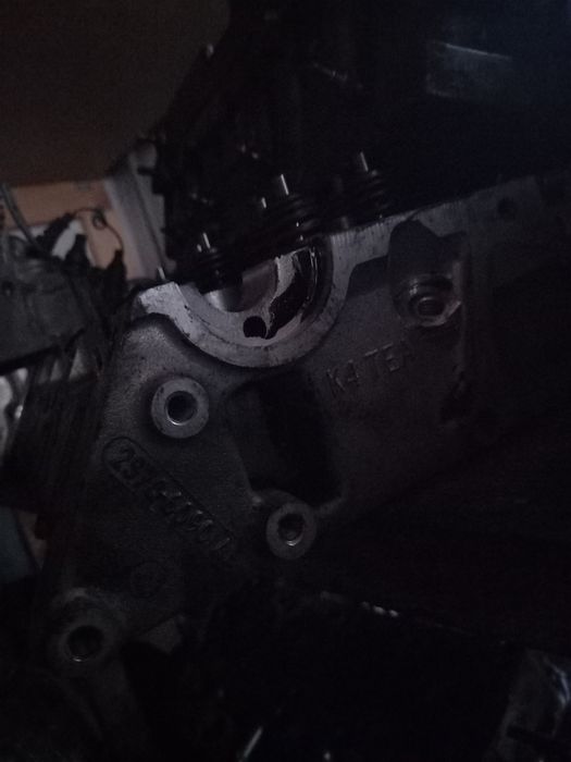 Головка гбц форд мондео  mondeo mk3 tdci tddi 2s7q6090ab 2.0 16