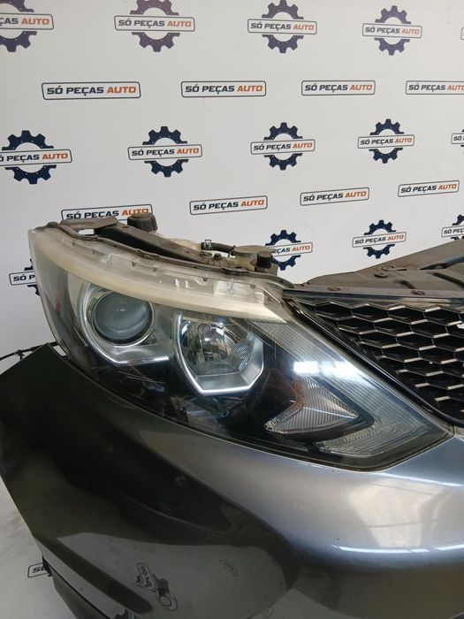 FAROL DIREITO CINZA ESCURO NISSAN QASHQAI J11 N-TEC 1.6 16V ANO: 2015