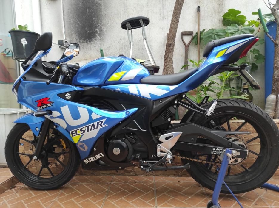 Suzuki GSXR 125 cc