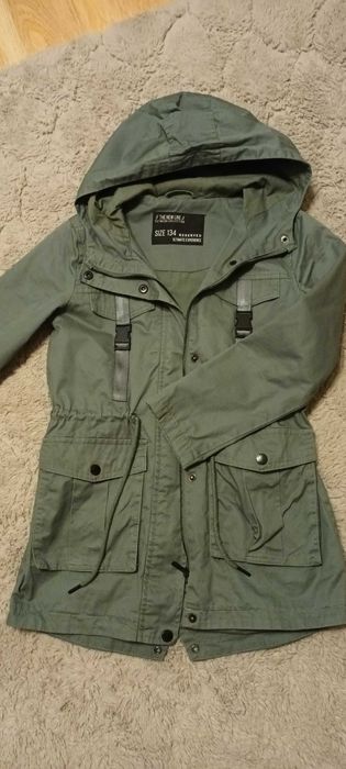 Lekka kurtka parka Reserved r. 134 stan bdb