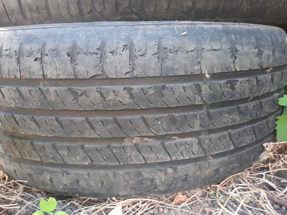 Продам шини 255 /50 /20  (Nexen) Roadstoun  (Корея)
