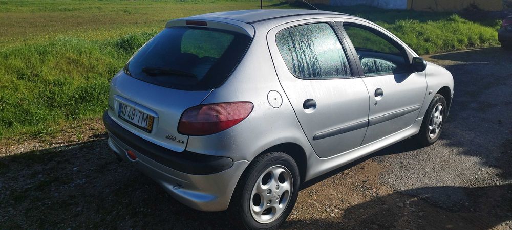 Peugeot 206 1.4 HDI ou troco por Smart