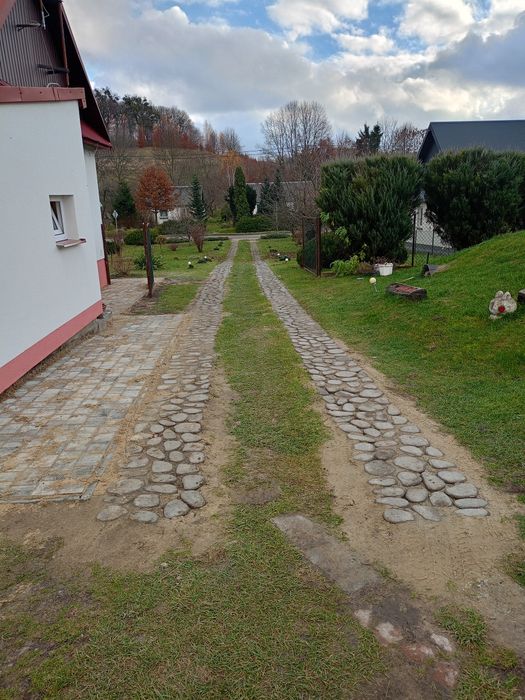 Układanie kostki brukowej
