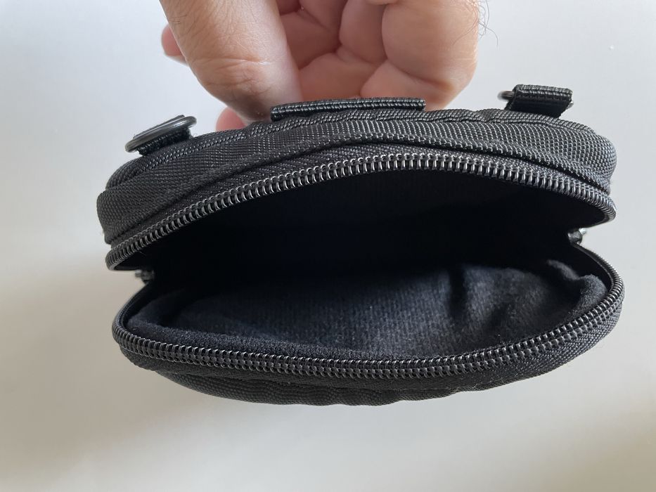 Bolsa Compacta T’nB p/ Eletrónicos ou Acessórios–Versátil, Resistente