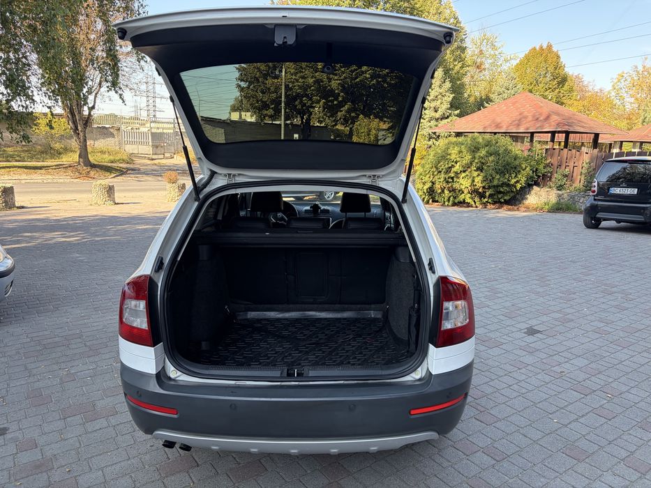 Skoda Octavia Scout 2012