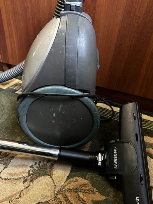 Пилесос Samsung робочий/ з турбощіткою / з мішком