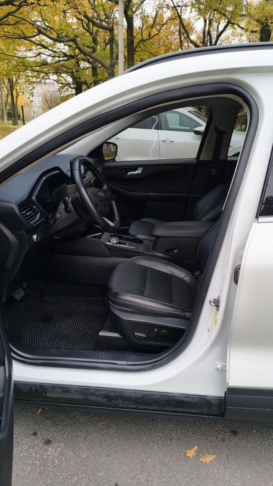 Продам Ford Escape Titanium