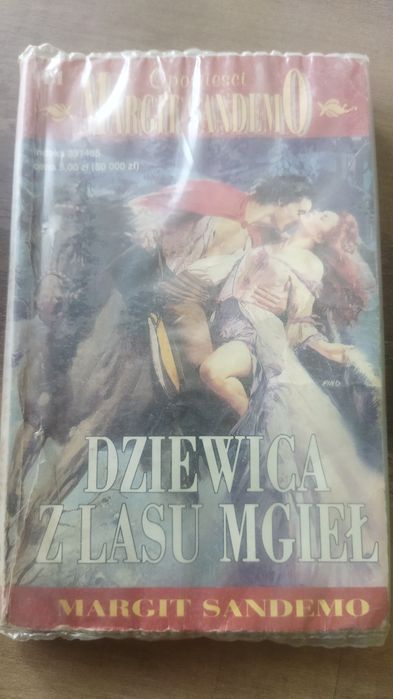 Książka  ,,Dziewica z Lasu Mgieł