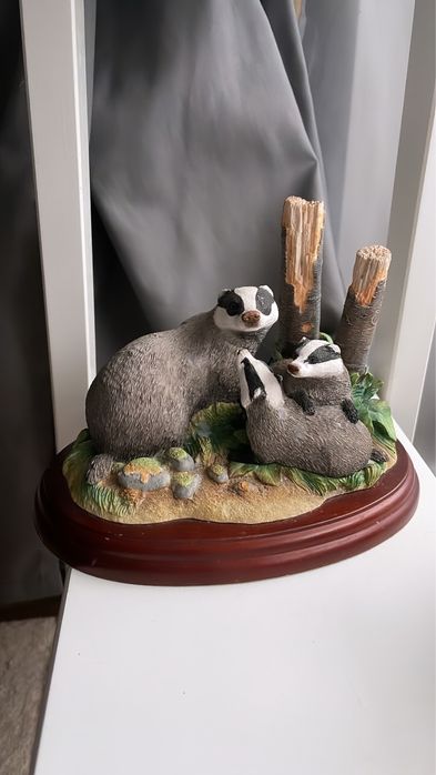 Mammals A20449 duża  figurka borsuki Badger & Young Border Fine arts