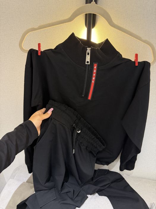 Костюм Prada  новое состояние