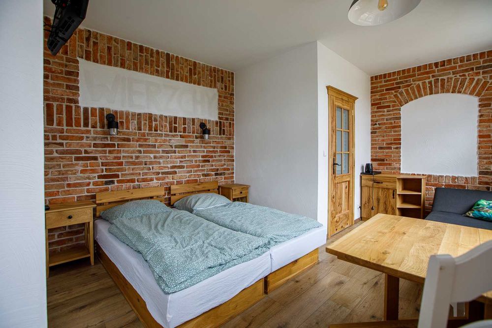 Kwatery pracownicze / Pokoje gościnne – Wierzchy k. Osia