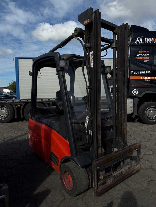 WÓZEK WIDŁOWY LINDE E18,E20,E16 rok 2007/2008