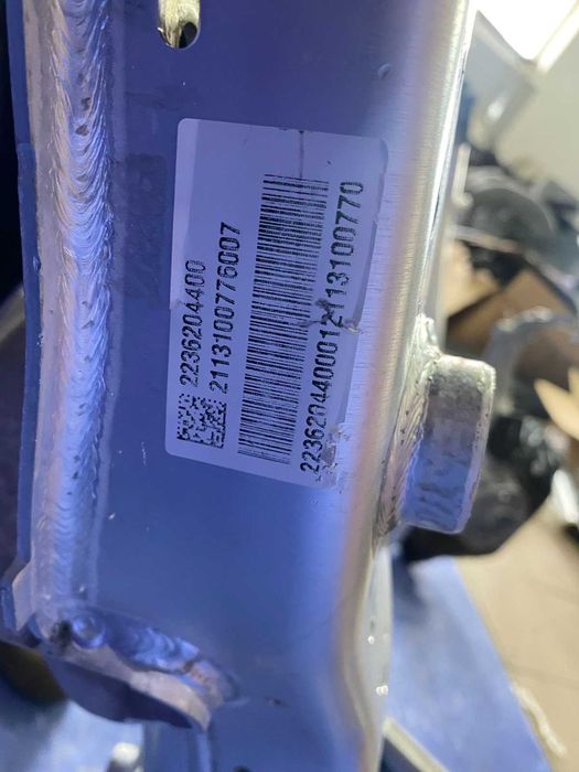 Ричаг Балка Цапфа Ступица ходова передня Mercedes-Benz S 223