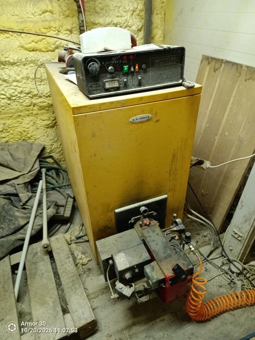 Kocioł olejowo- gazowy, z palnikiem multiolejowym Giersch GU 55 kW  55