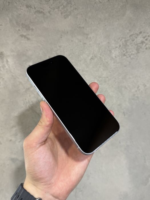 Б/у iPhone 15 256Gb Blue