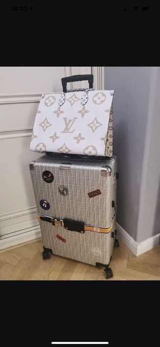 Новый чемодан Fendi x Rimowa Cabin 