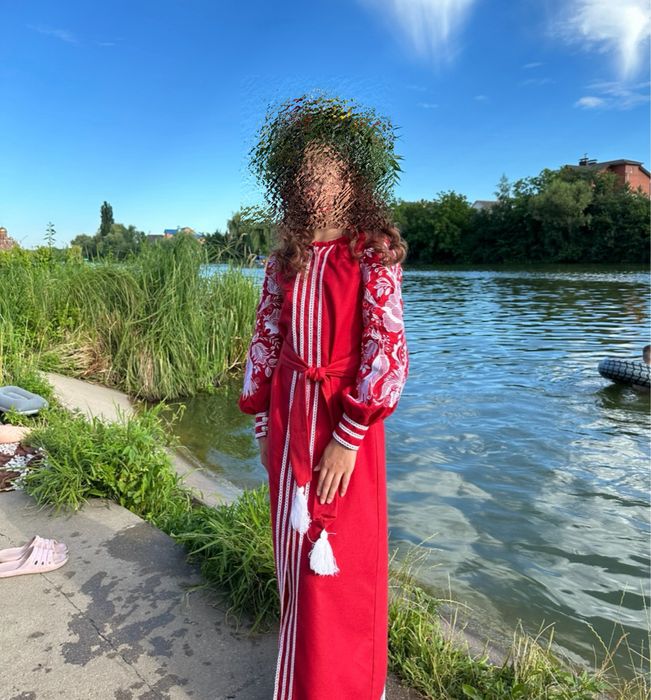 Сукня вишиванка червоного кольору