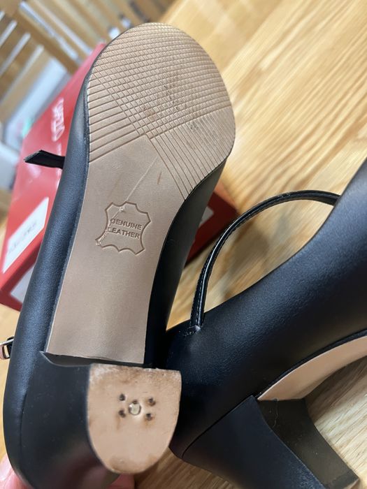 Capezio Spotlight 550, kolor czarny (BLK), rozmiar US 6.5M.