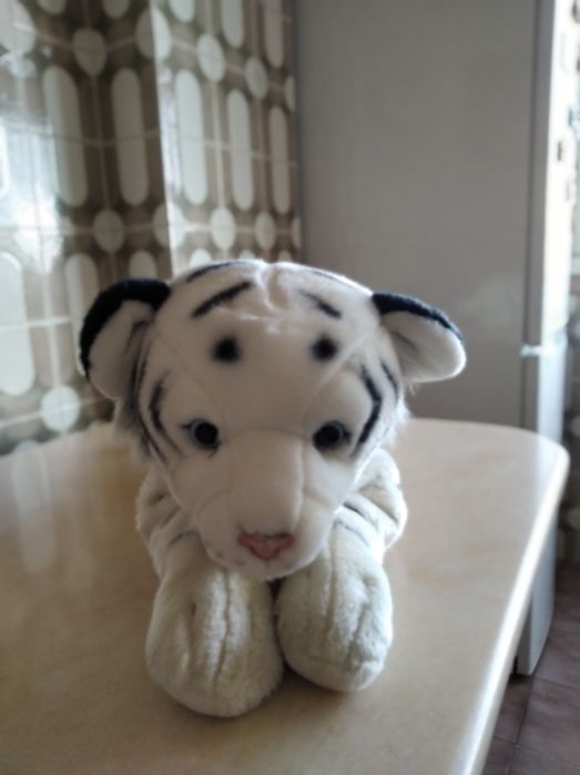 Vários peluches de animais