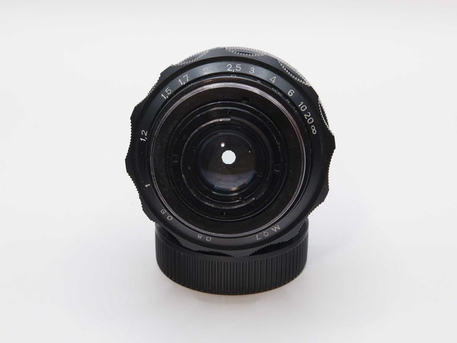 Lente Soviética Mir 1B 37mm f/2.8 Grande Angular M42