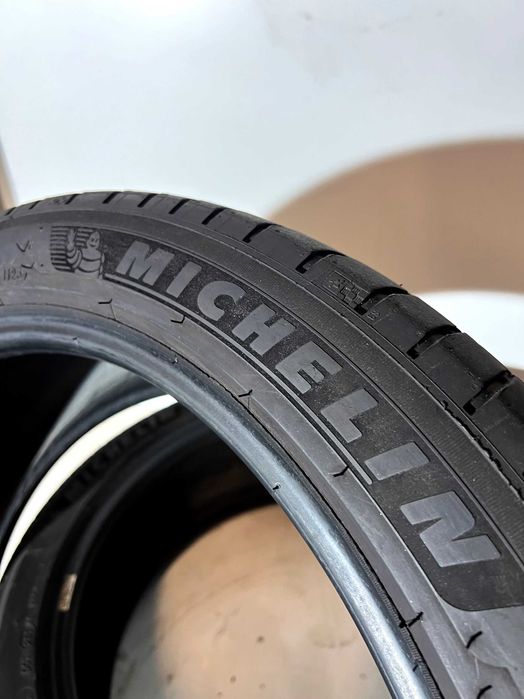 Pneus Michelin Pilot Sport 4S - 235/45/21 - Como NOVOS